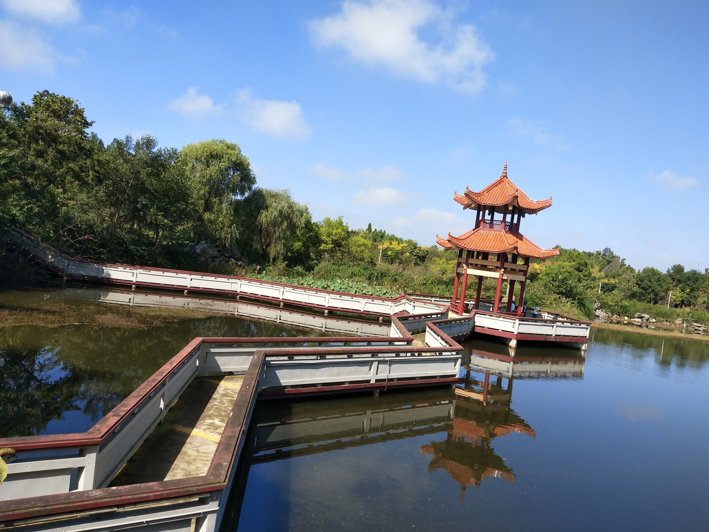 江油青龙湖山庄图片