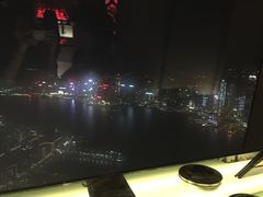 -OZONE 顶楼酒吧(香港丽思卡尔顿酒店)