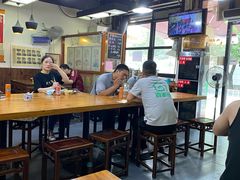 大堂-何太太馄饨面铺(大浒东苑店)
