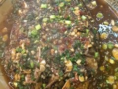 家常鲫鱼-一品红烧鸭特色川菜(三岔湖店)