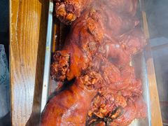 -老天桥酱肉烧饼夹肘子(天桥店)