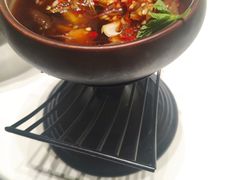 -红鼎豆捞·非遗鲍皇汤火锅(宝丰路店)