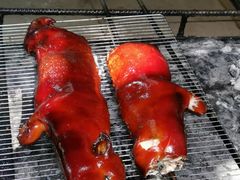 -黄记四更烤乳猪店