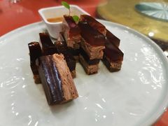 -老船夫婚宴婚庆会馆(延吉路店)