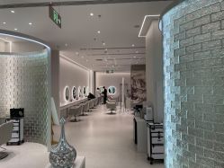 -Meng Lang 梦郎白金店