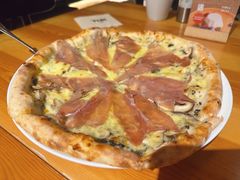 松露酱蘑菇帕尔马火腿披萨-TIAGO HOME KITCHEN(王府中环店)