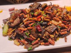 思茅油淋干巴-老滇山寨•云南特色菜•地方菜•民族风情歌舞表演(金碧店)