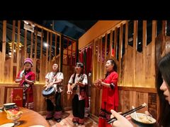 -老滇山寨•云南特色菜•地方菜•民族风情歌舞表演(金碧店)