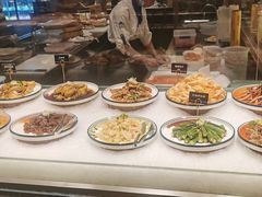 -钱小奴海鲜自助黑金店(杭州滨江龙湖店)