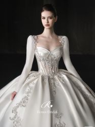 -Renee芮亦婚纱