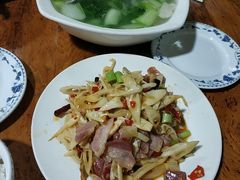 -妈妈的味道·腾冲特色菜(和顺古镇店)