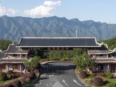 -梭布垭石林景区