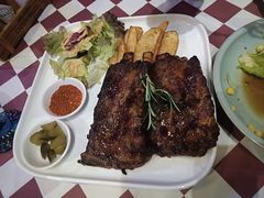 -鲨鱼美式餐厅酒吧Sharky