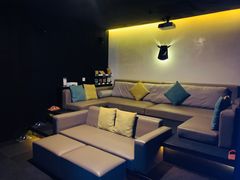 -梦想空间私人影院(金山万达店)
