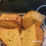 1米长的手工披萨，四种口味一次满足！！