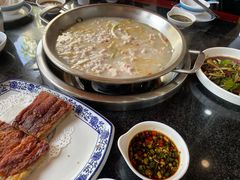 -老来福·非遗酸汤兔(凯旋路店)