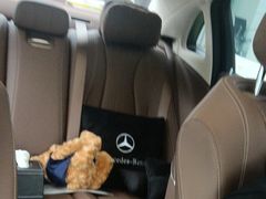 -上海星瀚奔驰4S店(红柳路店)