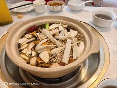 -天宜隆蘑菇宴火锅(石景山旗舰店)
