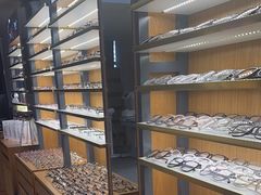 -优医视平价眼镜超市蔡司依视路折扣(小马厂店)