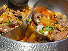 -左庭右院鲜牛肉火锅(金山万达店)