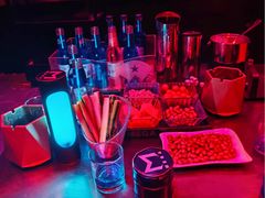 -MEGA PARTY CLUB