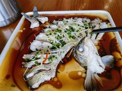 清蒸武昌鱼-莲餐厅·湖北菜·藕汤是头牌(愚园路店)