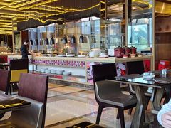 大堂-大中华希尔顿酒店-念自助餐·嗨啤·小龙虾
