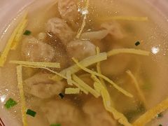 刀鱼馄饨-老半斋(福州路店)