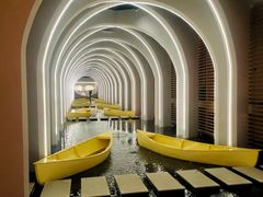 -涨巢·潮玩水疗局