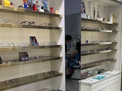 -视野联行眼镜•蔡司•依视路(温江店)