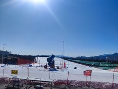 -华彬猛犸滑雪场
