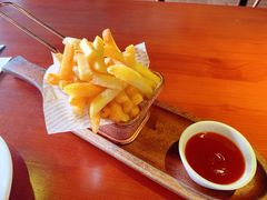 -鹿萤季·营地小馆(皇后公园店)