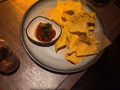 -FOUR PLAY BAR