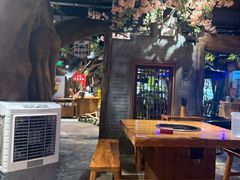 -城墙拐拐火锅(三峡广场黑金冠店)