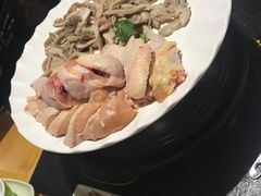 -洪氏嗨捞·广东猪肚鸡·椰子鸡火锅(西咸万象城店)