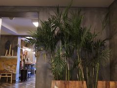 -HIGH FIVE哈福手工汉堡(桂林路店)