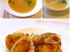 蒜蓉香草汤配香煎牛蛙腿-Jean Georges