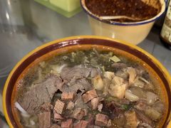 -花溪牛肉粉(八鸽岩店)
