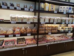 -红宝石·鲜奶小方·海派西点房(丰庄店)