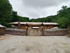 -清风小镇闯关东影视基地