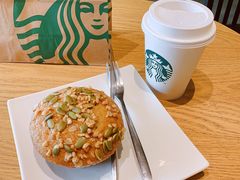 -星巴克(洛阳中州路王府井店)