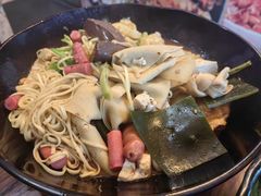 -万记麻辣烫国展总店