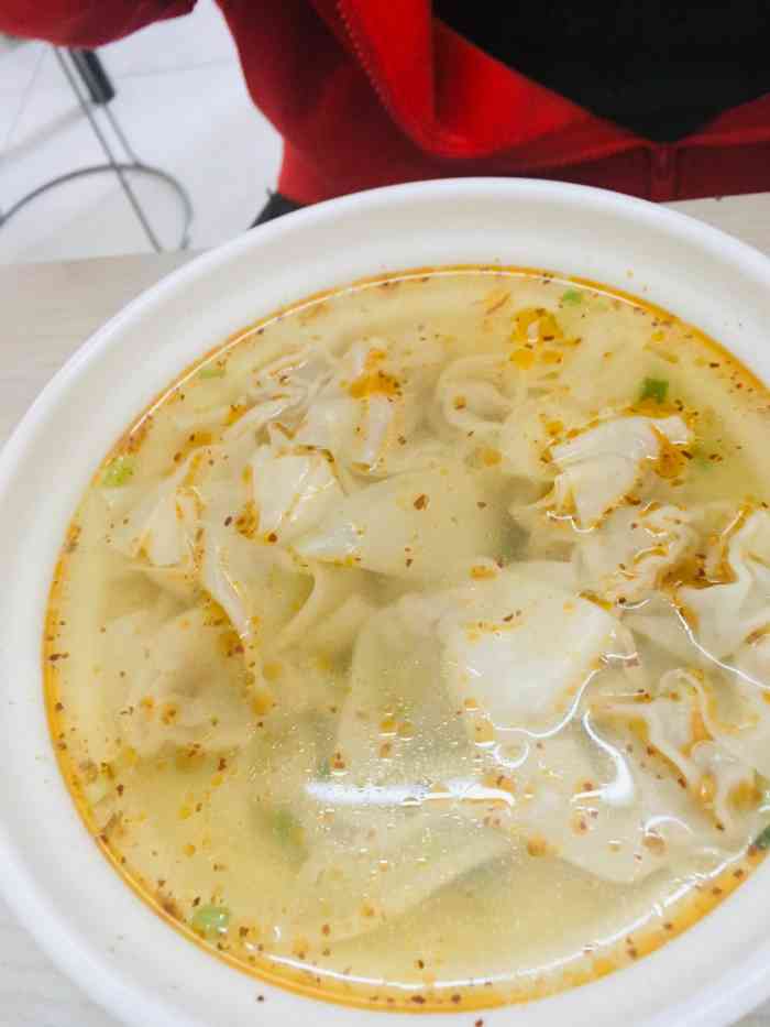 杭州馄饨王(长阳路店)-"小区楼下新开的一家小吃店,主要做馄饨,味.