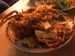 -Cuc Gach Quan Restaurant