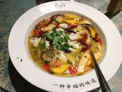 水果酸菜鱼-花溪雨·森林餐厅(石基店)