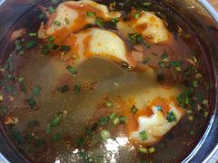 -鸿浩扒猪脚米线