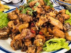 -八两八金·莱芜特色炒鸡(市南漳浦路店)