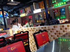 -马路牙子烧烤音乐酒馆(望京店)