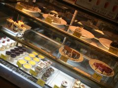 -莓园冰淇淋店