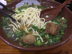 红烧牛肉面-茗味居羊肉汤面馆(临沂路店)